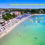 Apartman Oliver *